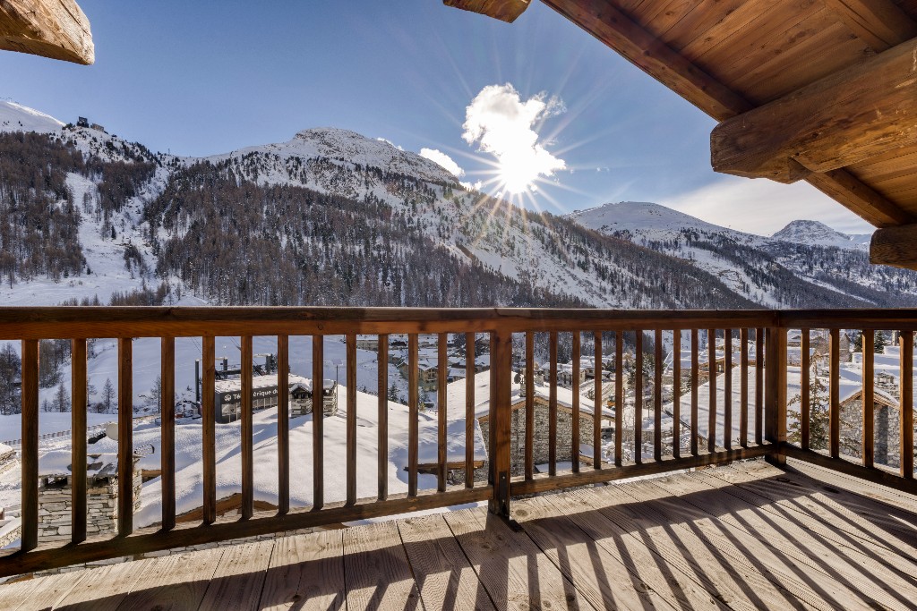 Chalet views and location